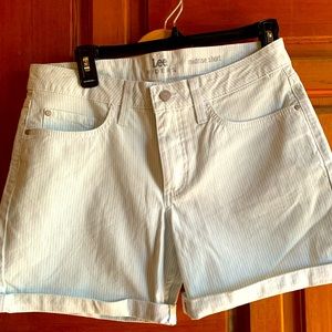 Lee, baby blue and white pinstripe shorts LIKE NEW SZ 8